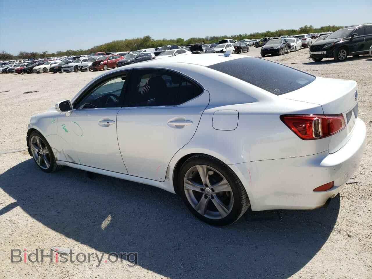 2011 LEXUS IS - VIN: JTHBF5C23B5145104 - Фото 2