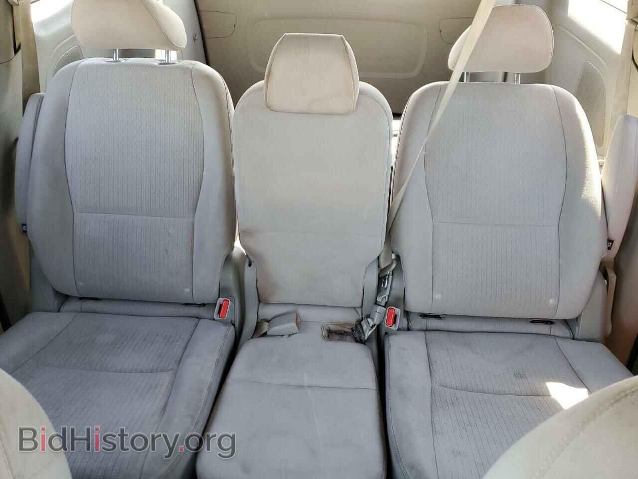 2016 KIA All Models - VIN: KNDMB5C19G6134574 - Фото 10