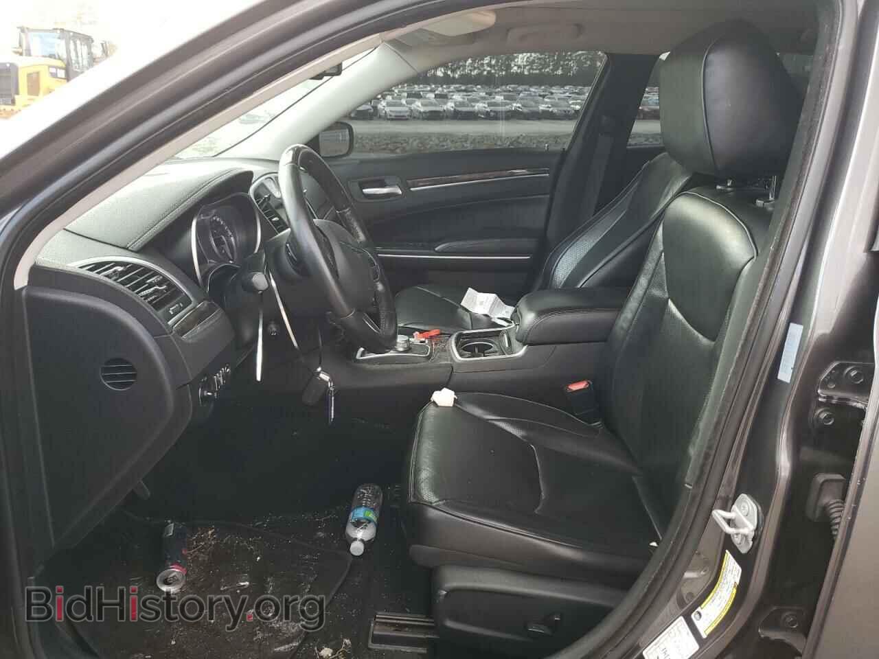 2019 CHRYSLER 300 - VIN: 2C3CCAKG2KH534351 - Фото 7