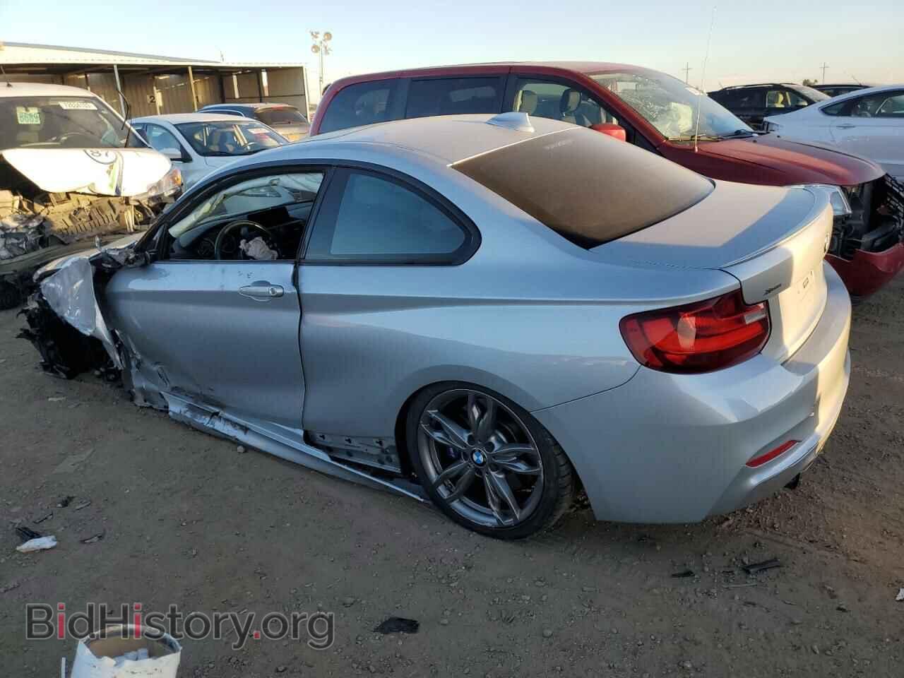 2015 BMW M2 - VIN: WBA1J9C54FV371054 - Фото 2