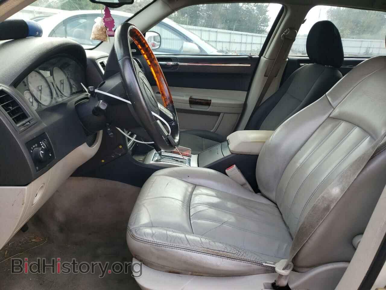 2006 CHRYSLER 300 - VIN: 2C3KA63H16H104595 - Фото 7