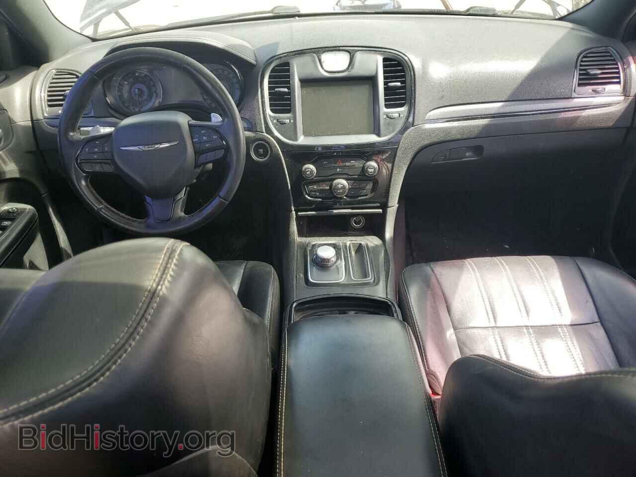 2016 CHRYSLER 300 - VIN: 2C3CCABGXGH238680 - Фото 8