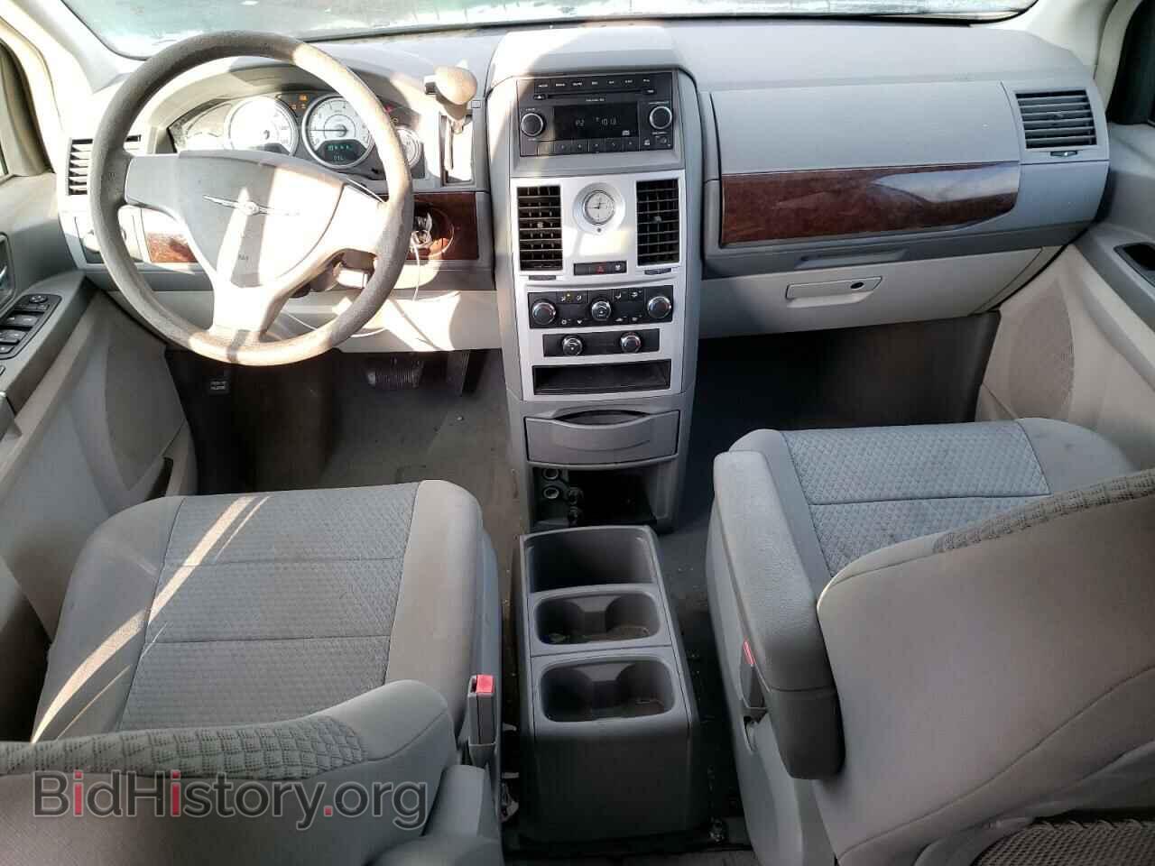2010 CHRYSLER MINIVAN - VIN: 2A4RR2D12AR391178 - Фото 8
