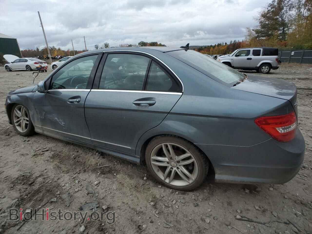 2012 MERCEDES-BENZ C-CLASS - VIN: WDDGF8BB7CA704954 - Фото 2