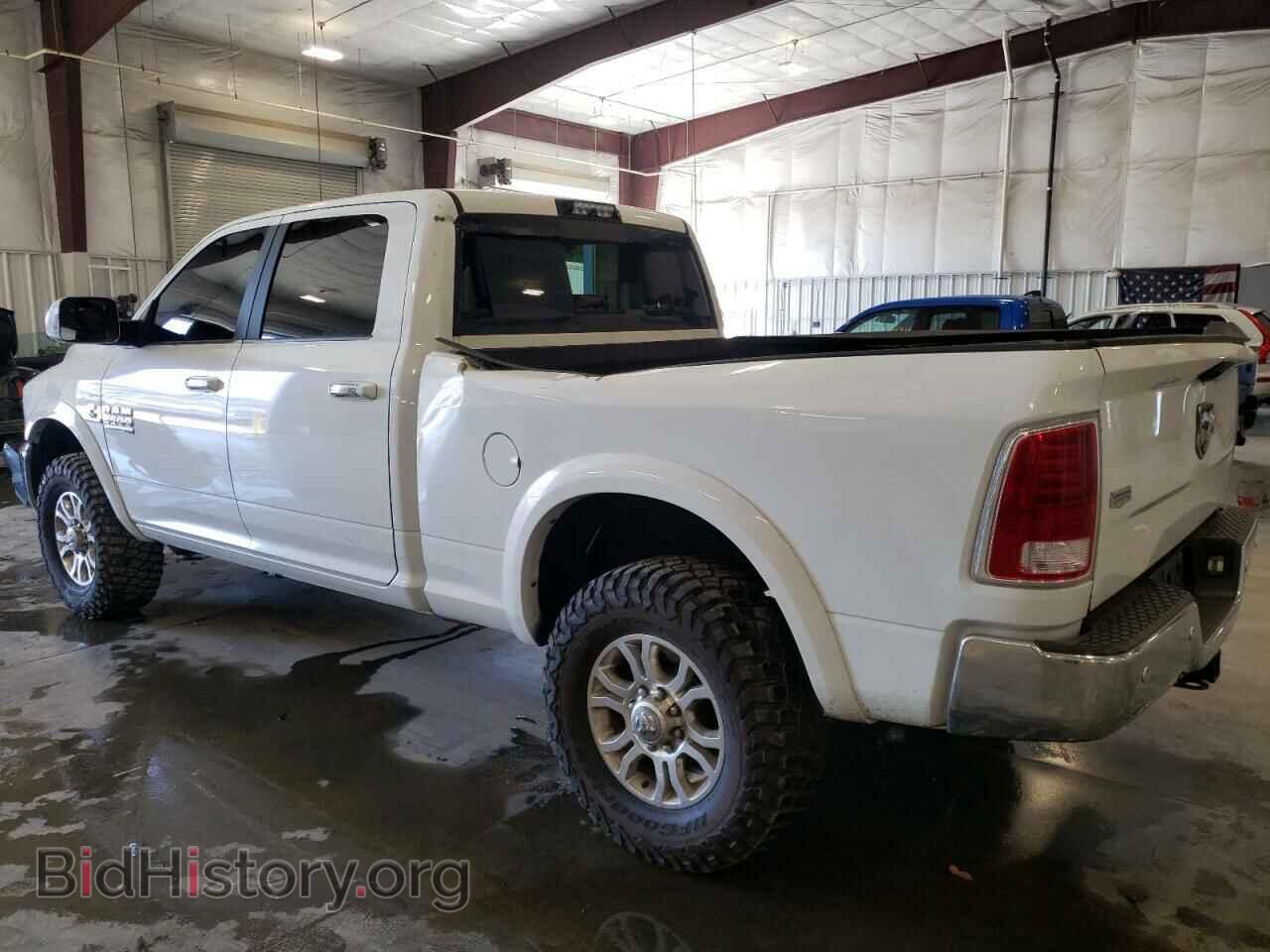 2018 RAM 3500 - VIN: 3C63R3EL0JG258983 - Фото 2