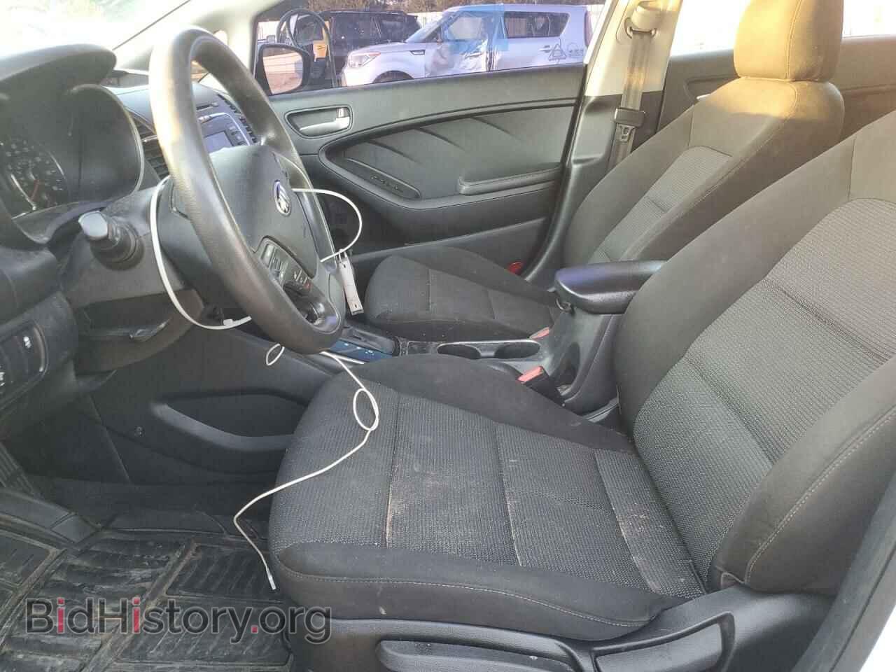 2017 KIA FORTE - VIN: 3KPFK4A73HE043760 - Фото 7