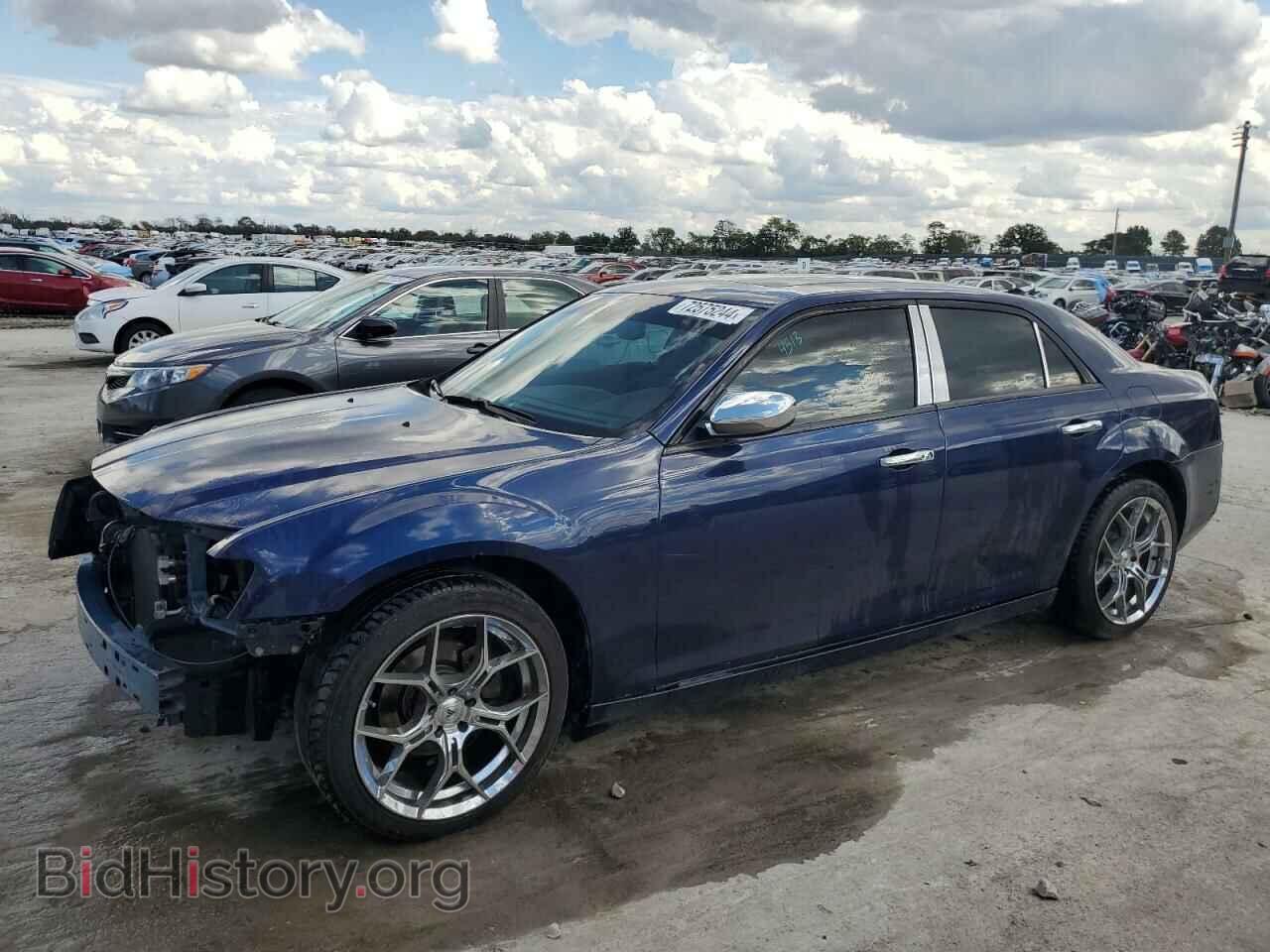 Фотография 2C3CCABG5EH377645 - CHRYSLER 300 2014