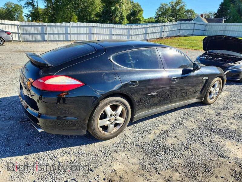2011 Porsche PANAMERA (VIN WP0AA2A7XBL010772) — photo 3 of 12