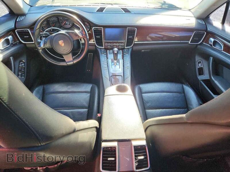 2011 Porsche PANAMERA (VIN WP0AA2A7XBL010772) — photo 8 of 12