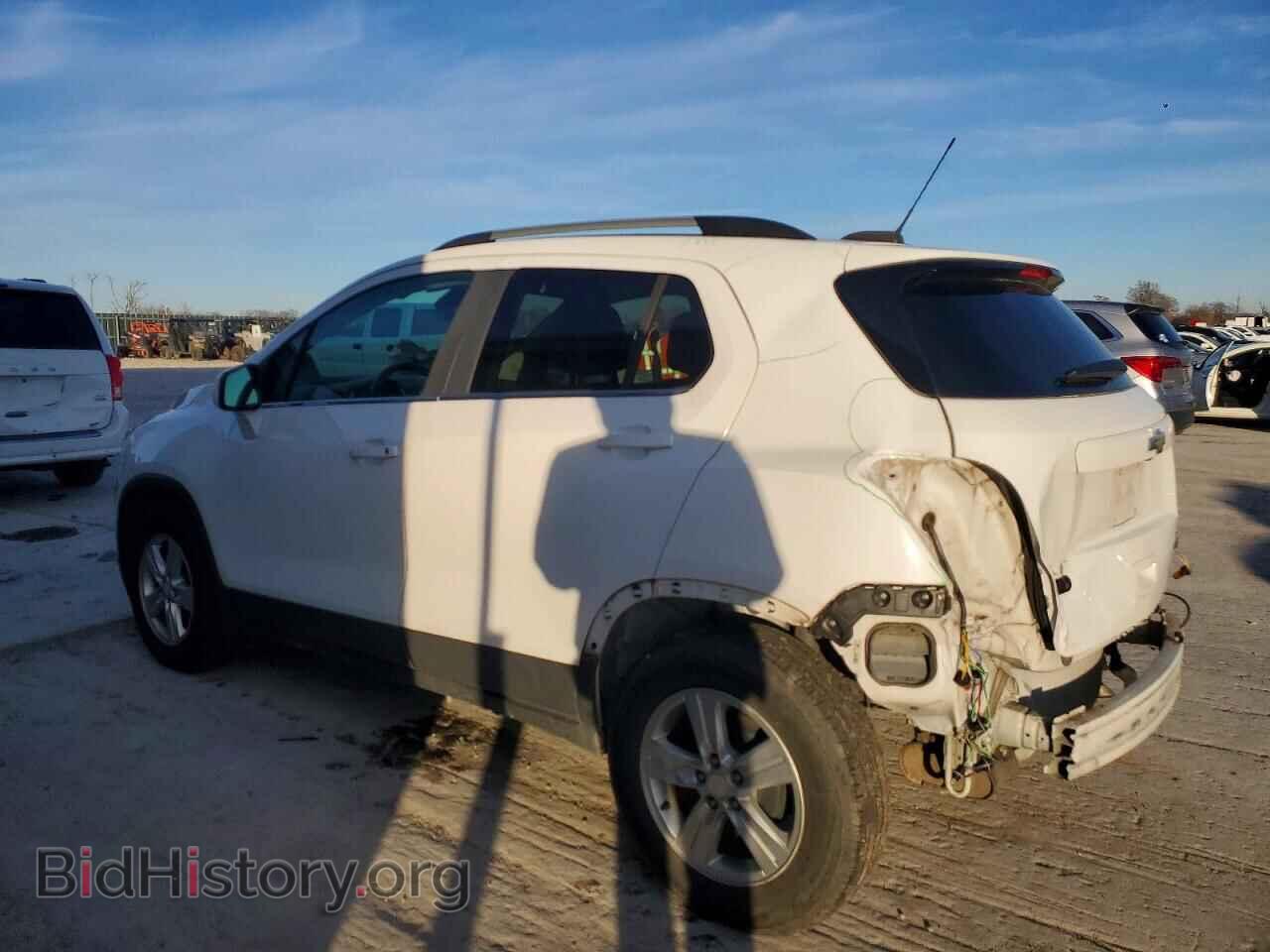 2016 CHEVROLET TRAX - VIN: 3GNCJLSB2GL273830 - Фото 2