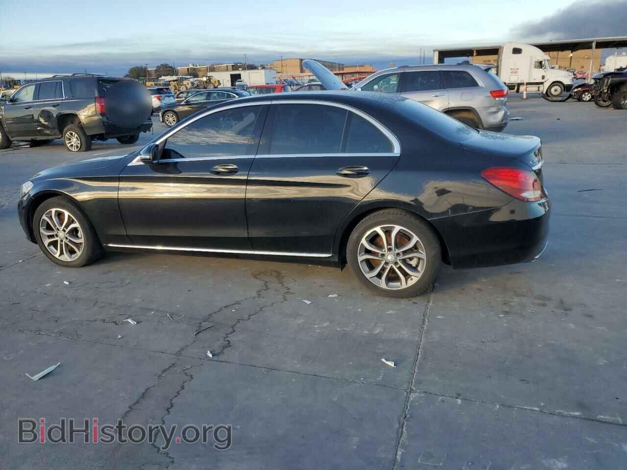 2016 MERCEDES-BENZ C-CLASS - VIN: 55SWF4JB4GU124881 - Фото 2