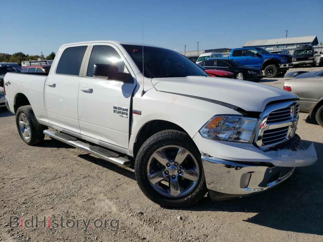 2019 RAM 1500 - VIN: 1C6RR7TT2KS566364 - Фото 4