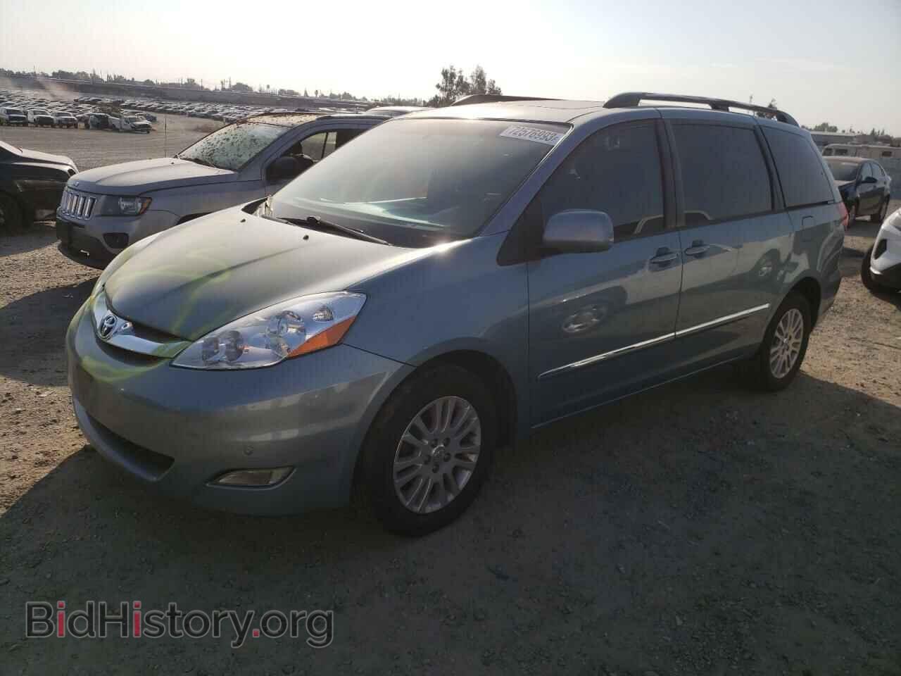 Photo 5TDBK22C29S027698 - TOYOTA All Models 2009