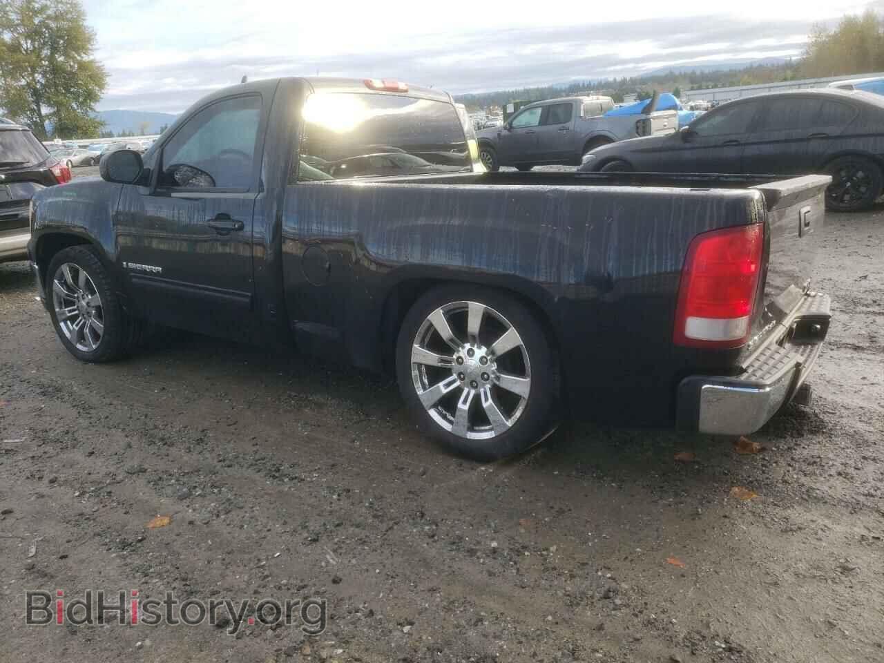 2007 GMC SIERRA - VIN: 1GTEC140X7Z641367 - Фото 2