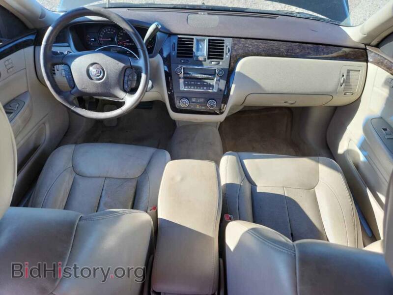 2011 Cadillac DTS (VIN 1G6KA5E64BU115571) — фото 8 из 12