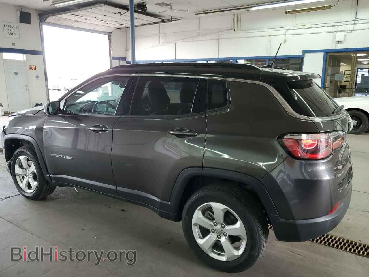 2020 JEEP COMPASS - VIN: 3C4NJDBB2LT166424 - Фото 2