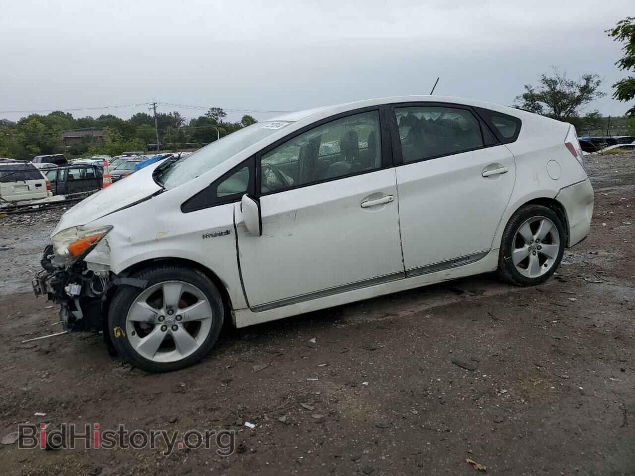 Фотография JTDKN3DU3E1766587 - TOYOTA PRIUS 2014