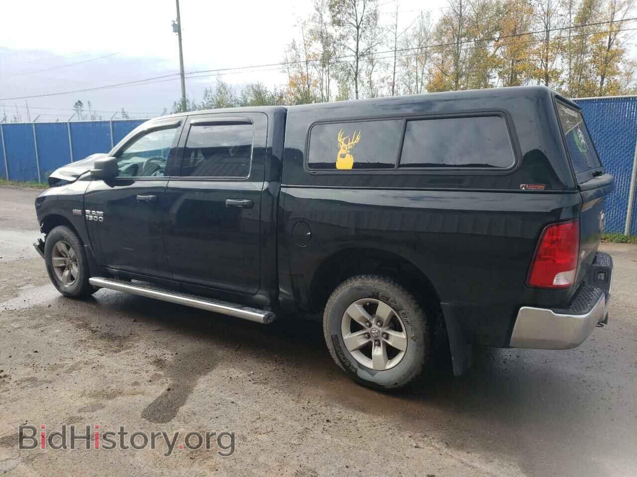 2017 RAM 1500 - VIN: 3C6RR7KTXHG560121 - Фото 2