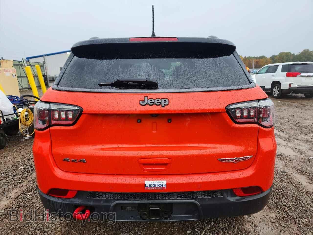 2018 Jeep COMPASS (VIN 3C4NJDDB5JT168615) — photo 6 of 13