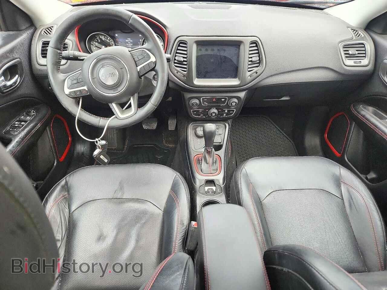 2018 Jeep COMPASS (VIN 3C4NJDDB5JT168615) — photo 8 of 13