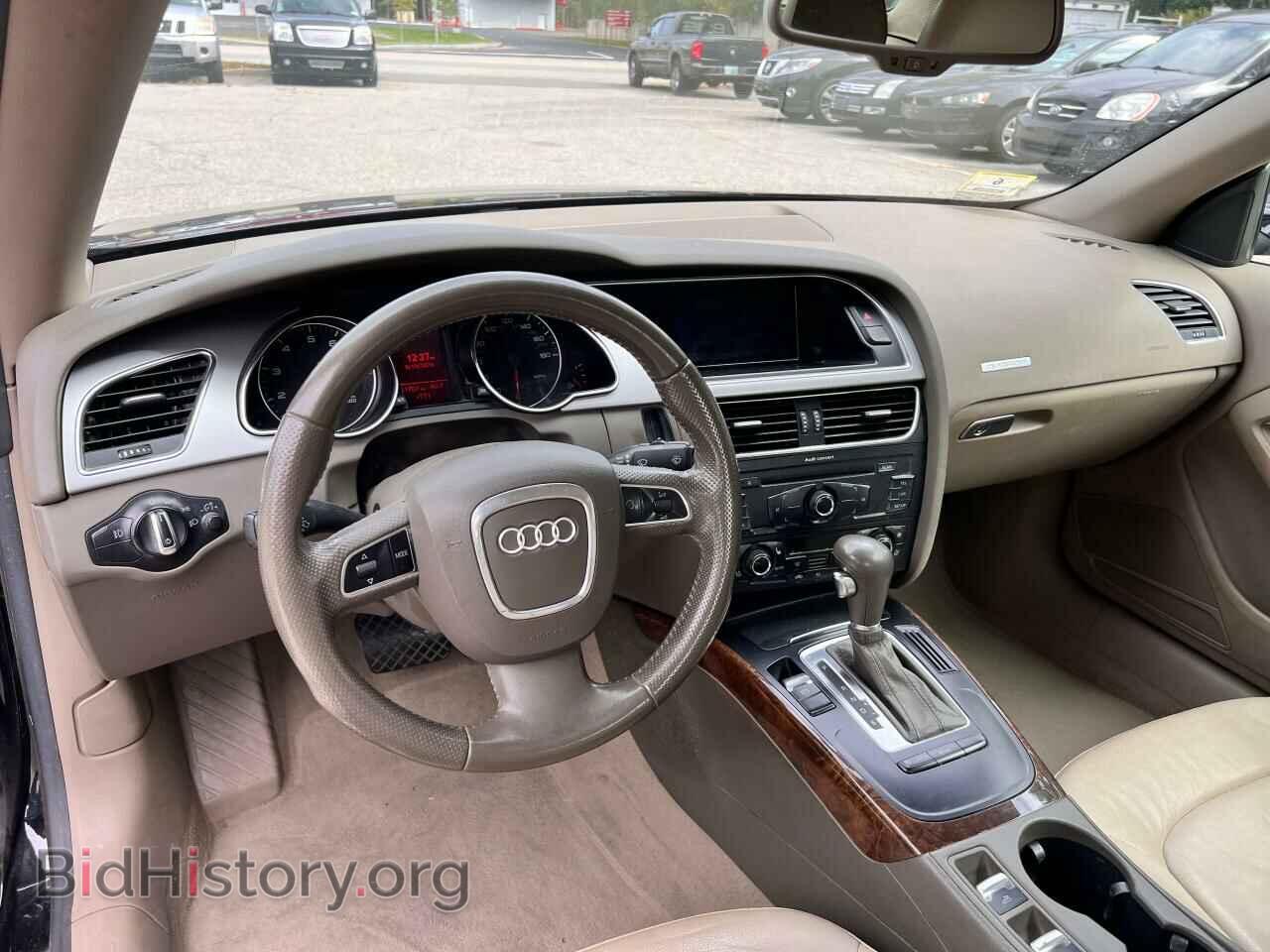 2011 AUDI A5 - VIN: WAULFAFH0BN013557 - Фото 9