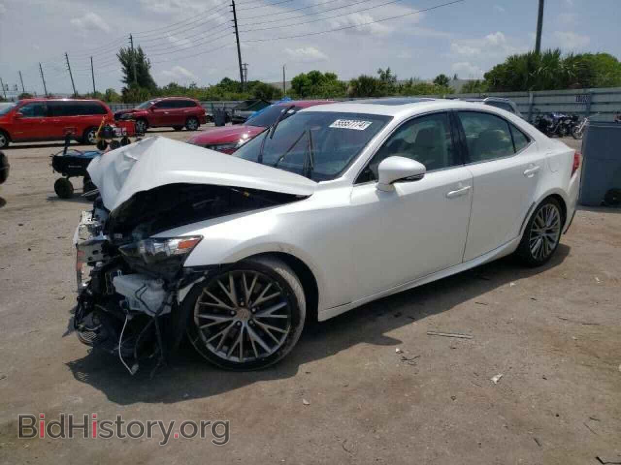 Photo JTHBA1D23G5007429 - LEXUS IS 2016