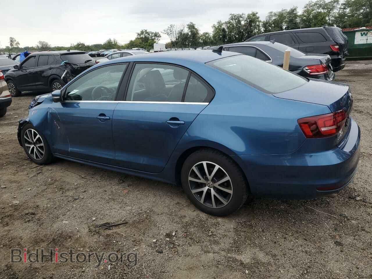 2017 VOLKSWAGEN JETTA - VIN: 3VWDB7AJ7HM257559 - Фото 2