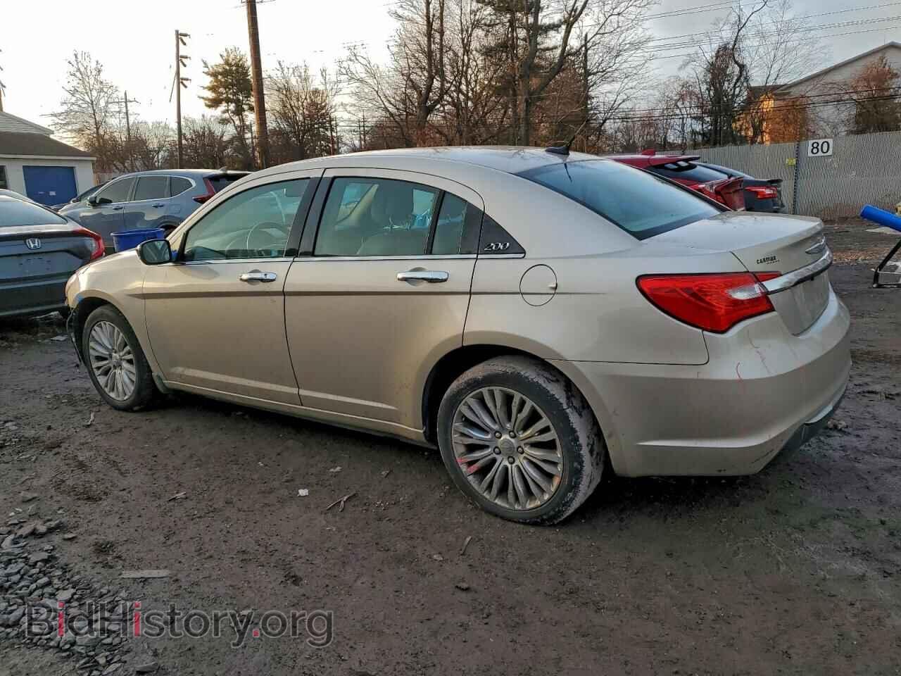 2013 CHRYSLER 200 - VIN: 1C3CCBCG9DN598367 - Фото 2