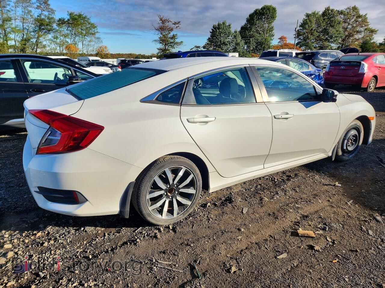 2016 HONDA CIVIC - VIN: 2HGFC2F79GH540892 - Фото 3