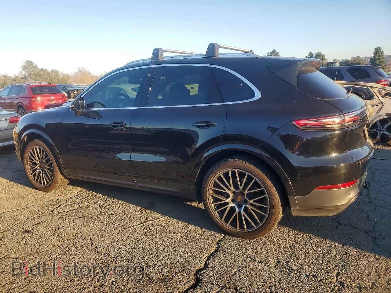 2020 PORSCHE CAYENNE - VIN: WP1AA2AY2LDA10042 - Photo 2