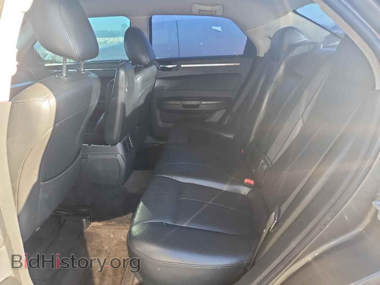 2010 CHRYSLER 300 - VIN: 2C3CA5CV1AH195655 - Photo 10