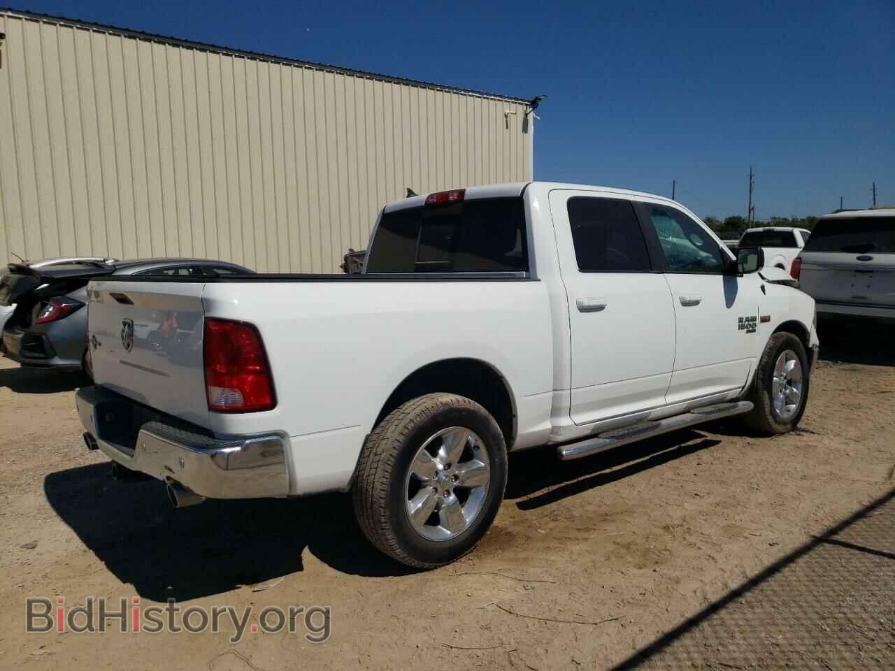 2019 RAM 1500 - VIN: 1C6RR6LT2KS573602 - Photo 3