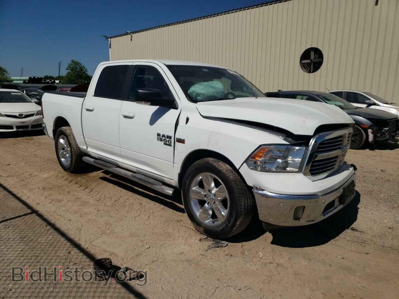 2019 RAM 1500 - VIN: 1C6RR6LT2KS573602 - Photo 4