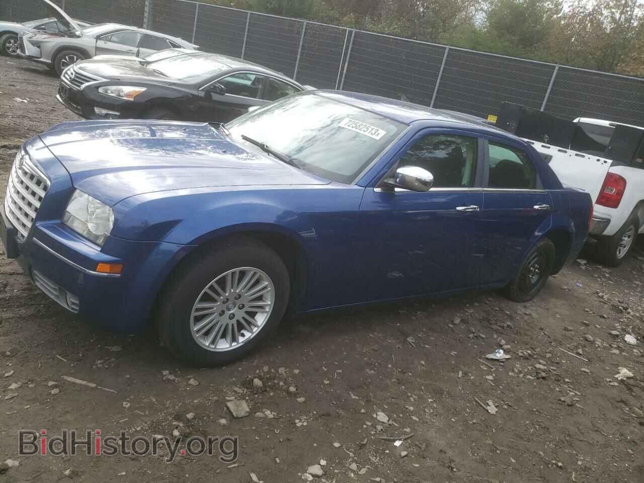Фотография 2C3CA4CD7AH239451 - CHRYSLER 300 2010