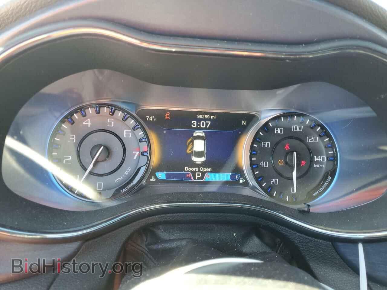 2016 CHRYSLER 200 - VIN: 1C3CCCDG5GN100030 - Фото 9