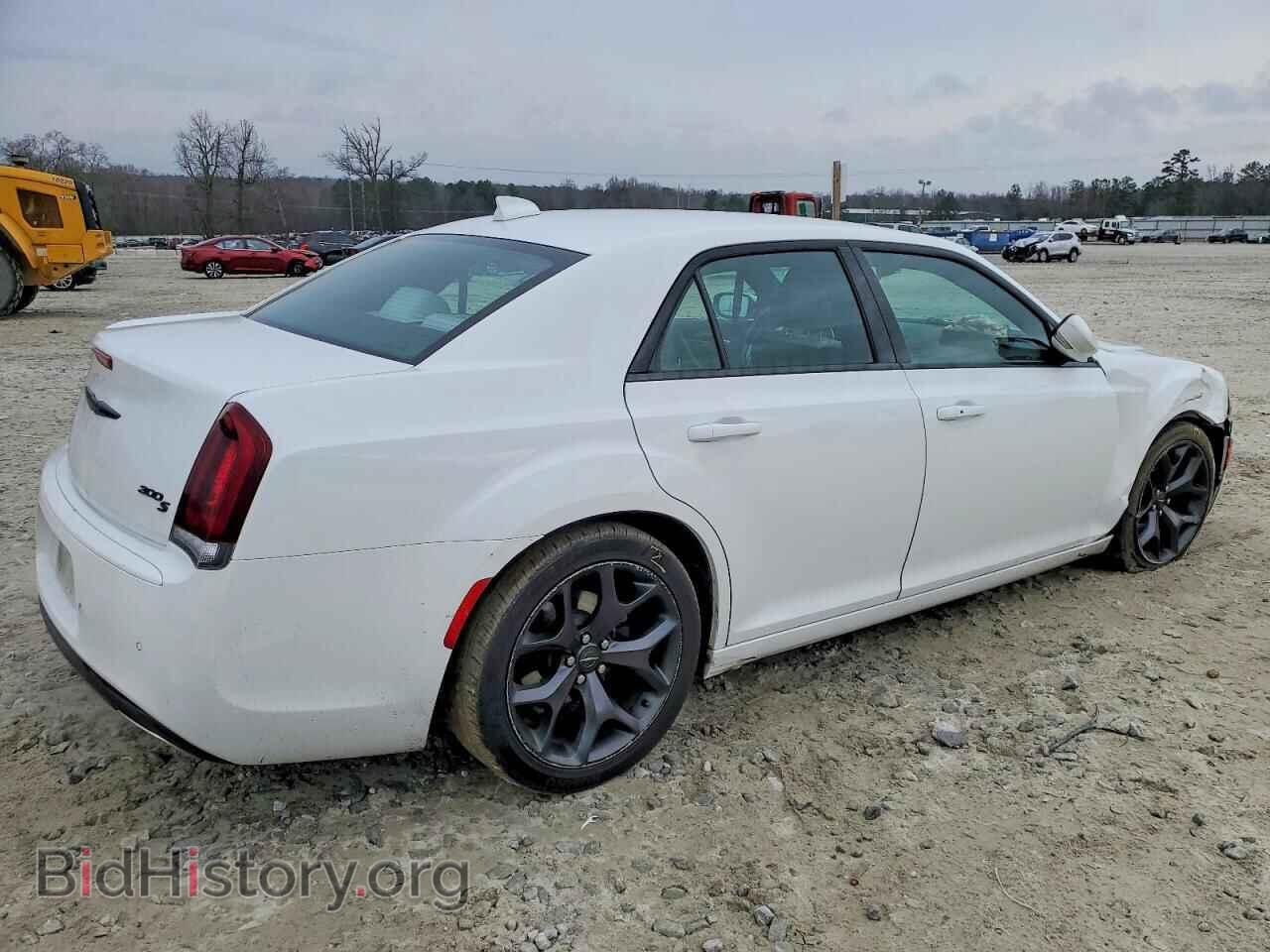 2021 CHRYSLER 300 - VIN: 2C3CCABG0MH529068 - Фото 3