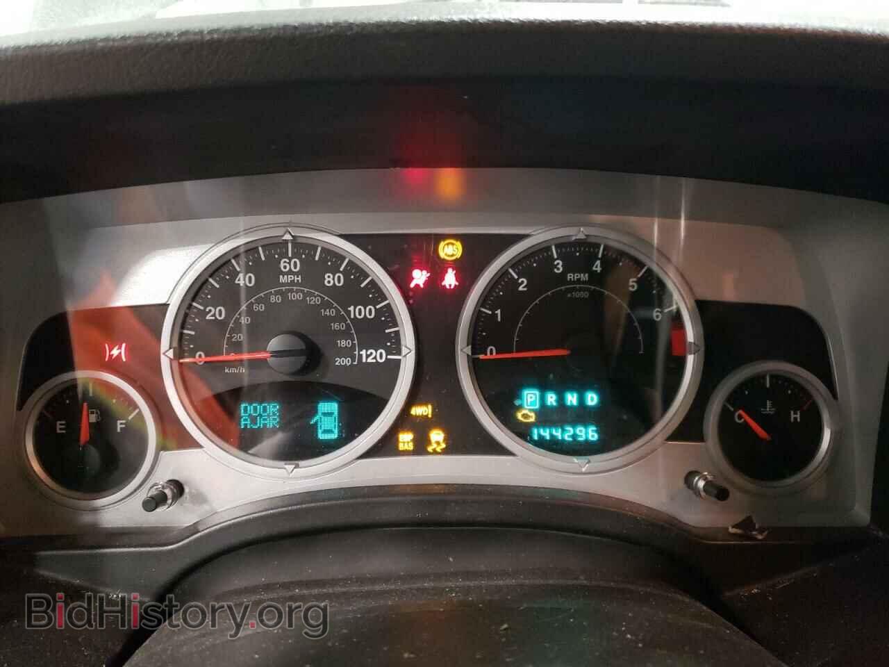 2008 JEEP COMPASS - VIN: 1J8FF57W18D639355 - Фото 9