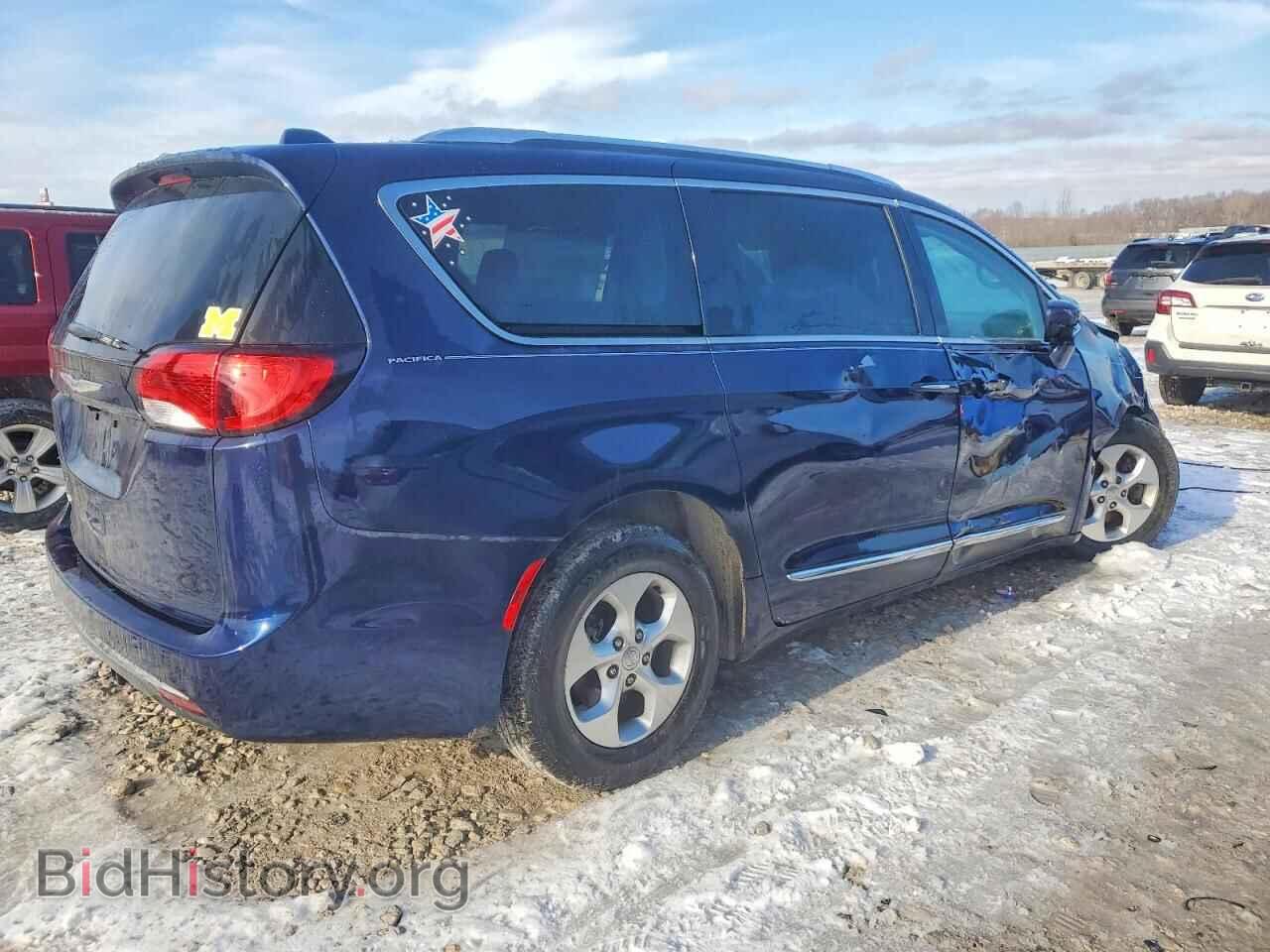 2017 CHRYSLER PACIFICA - VIN: 2C4RC1EG4HR644306 - Фото 3