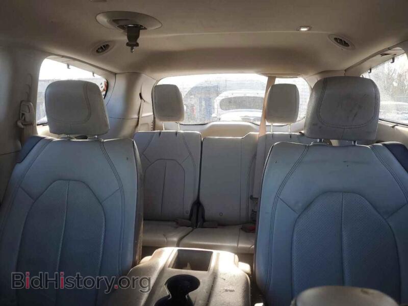 2017 Chrysler PACIFICA (VIN 2C4RC1EG4HR644306) — photo 10 of 15