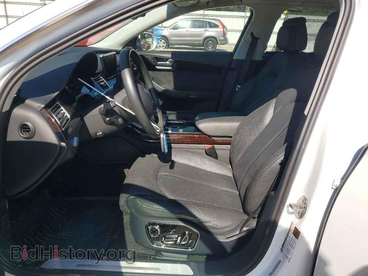 2012 Audi A8 (VIN WAURVAFD8CN013205) — photo 7 of 12