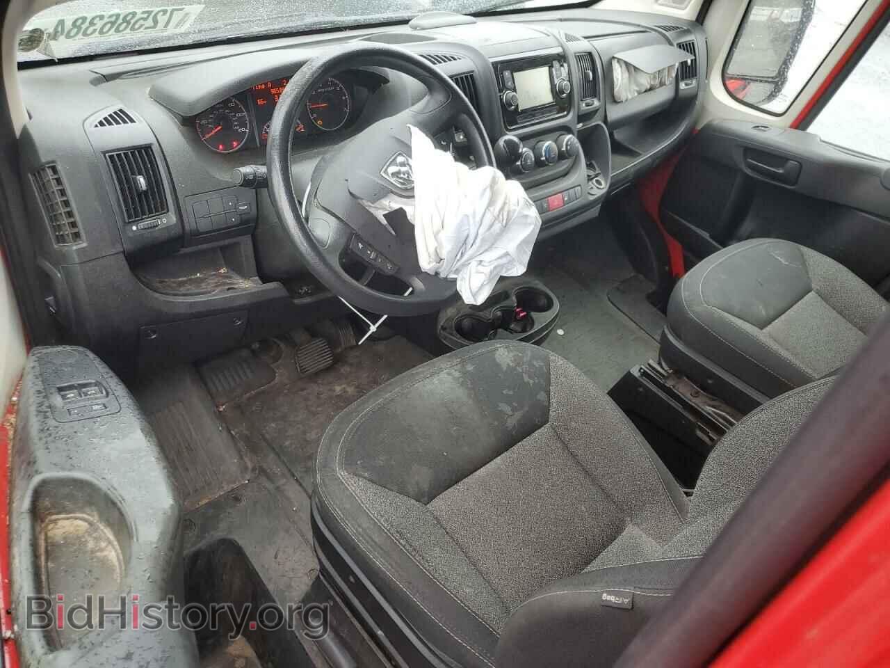 2018 RAM All Models - VIN: 3C6URVHG9JE139419 - Фото 8