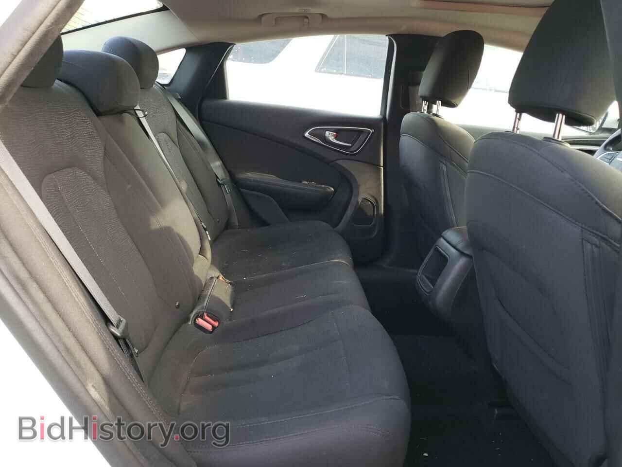2016 CHRYSLER 200 - VIN: 1C3CCCAB3GN115523 - Фото 10