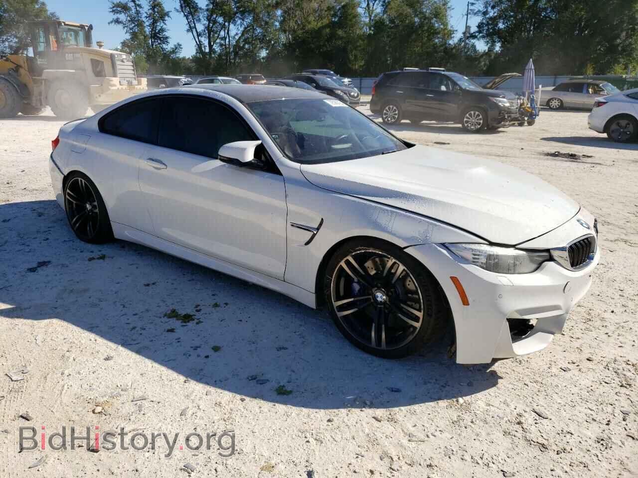2015 BMW M4 - VIN: WBS3R9C53FK334947 - Фото 4