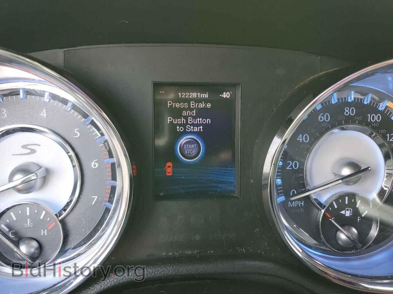 2012 CHRYSLER 300 - VIN: 2C3CCADT2CH136777 - Фото 9