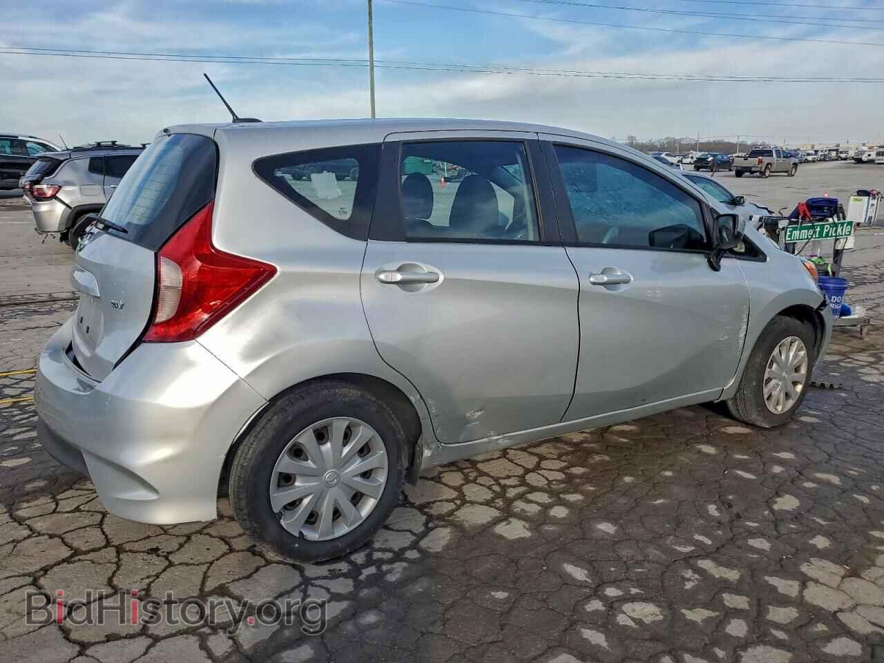 2017 NISSAN VERSA - VIN: 3N1CE2CP8HL361156 - Фото 3