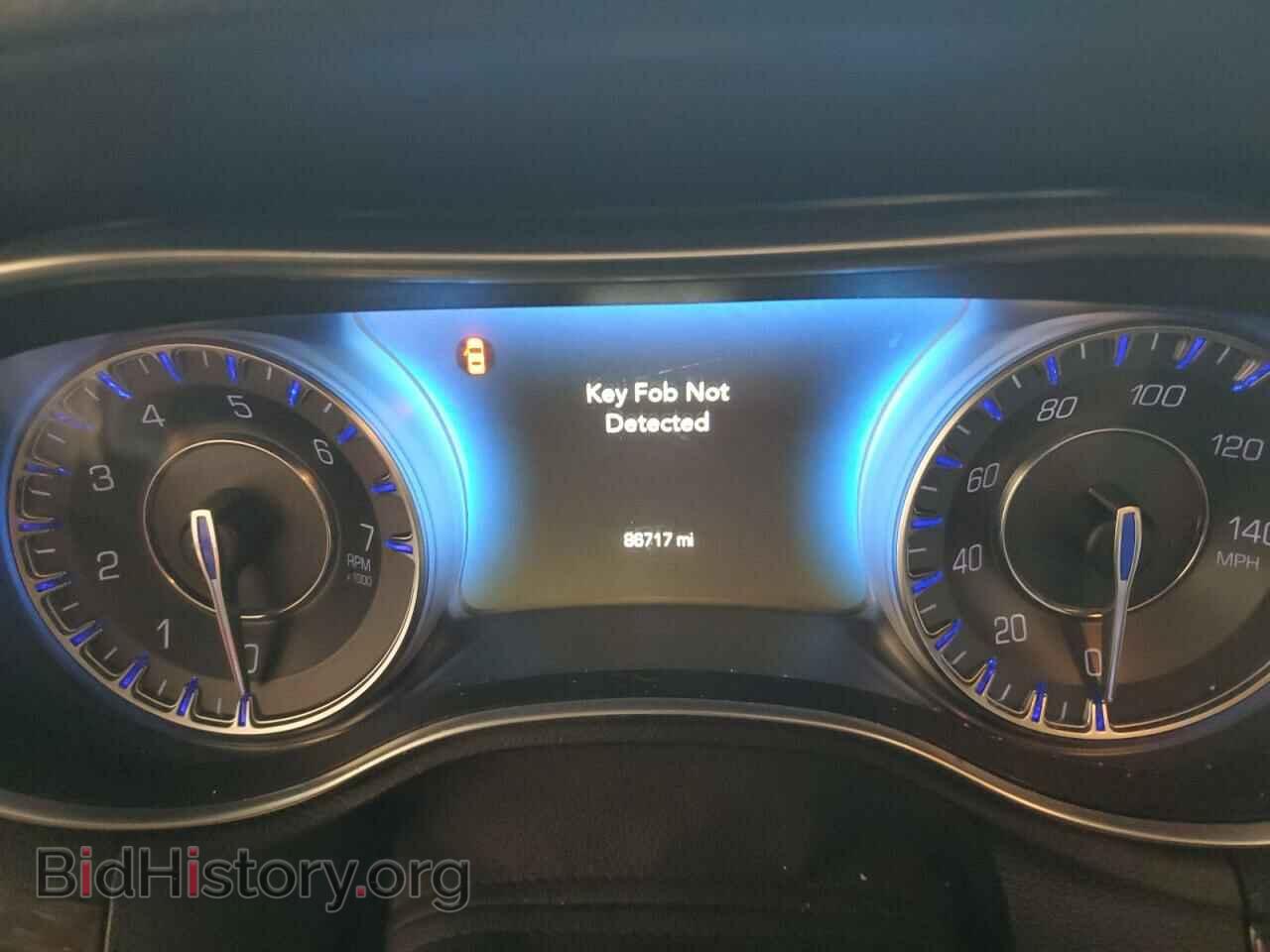 2017 CHRYSLER 300 - VIN: 2C3CCAEG0HH566509 - Фото 9