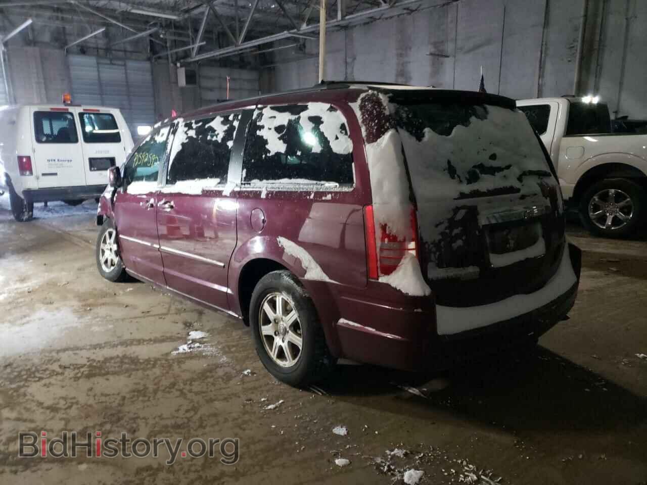 2008 CHRYSLER MINIVAN - VIN: 2A8HR54P38R663389 - Фото 2