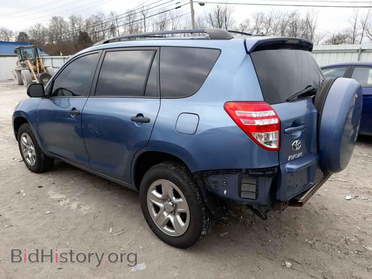 2011 TOYOTA RAV4 - VIN: 2T3BF4DV8BW085009 - Фото 2