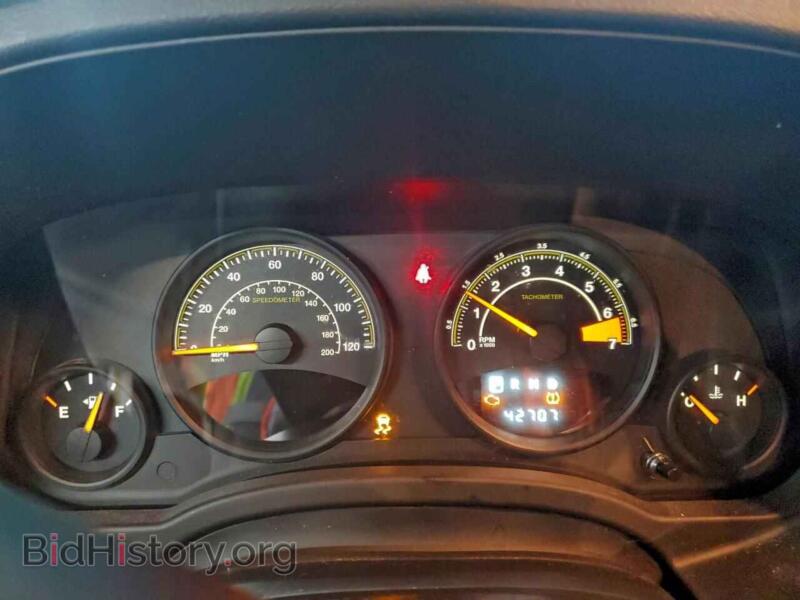 2014 Jeep COMPASS (VIN 1C4NJDBB5ED649804) — фото 9 из 16