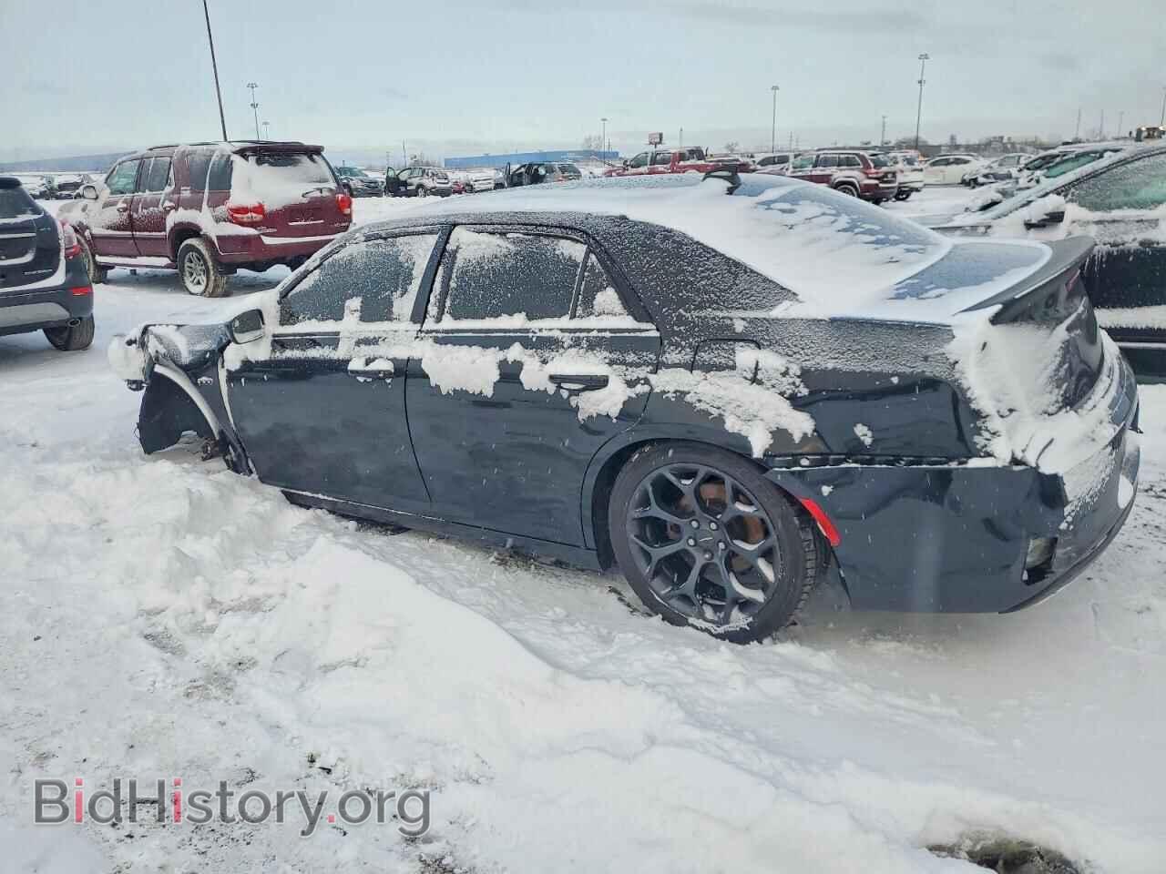 2019 CHRYSLER 300 - VIN: 2C3CCABG4KH533685 - Фото 2